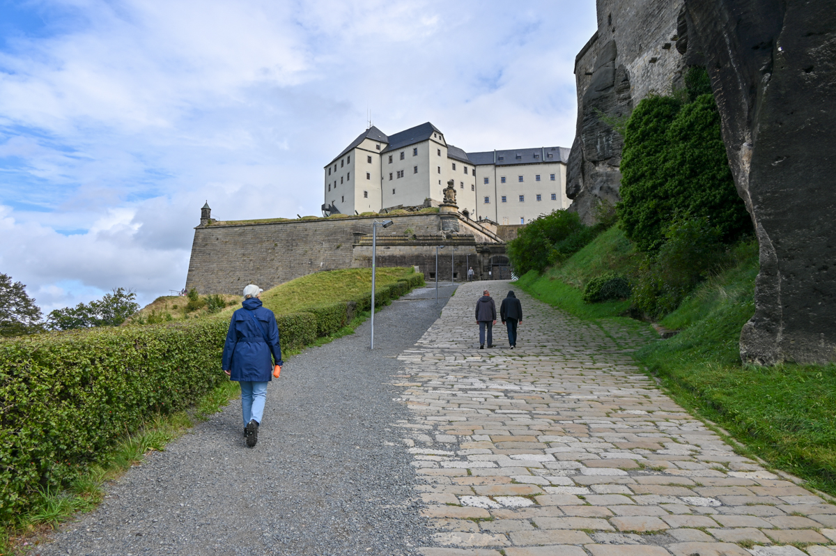 Mehr über den Artikel erfahren Tag 33, Festung Königstein