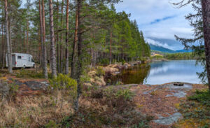 Mehr über den Artikel erfahren Skandinavien 2025, Tag 35 Røldal – Sanden Såre Bobilpark